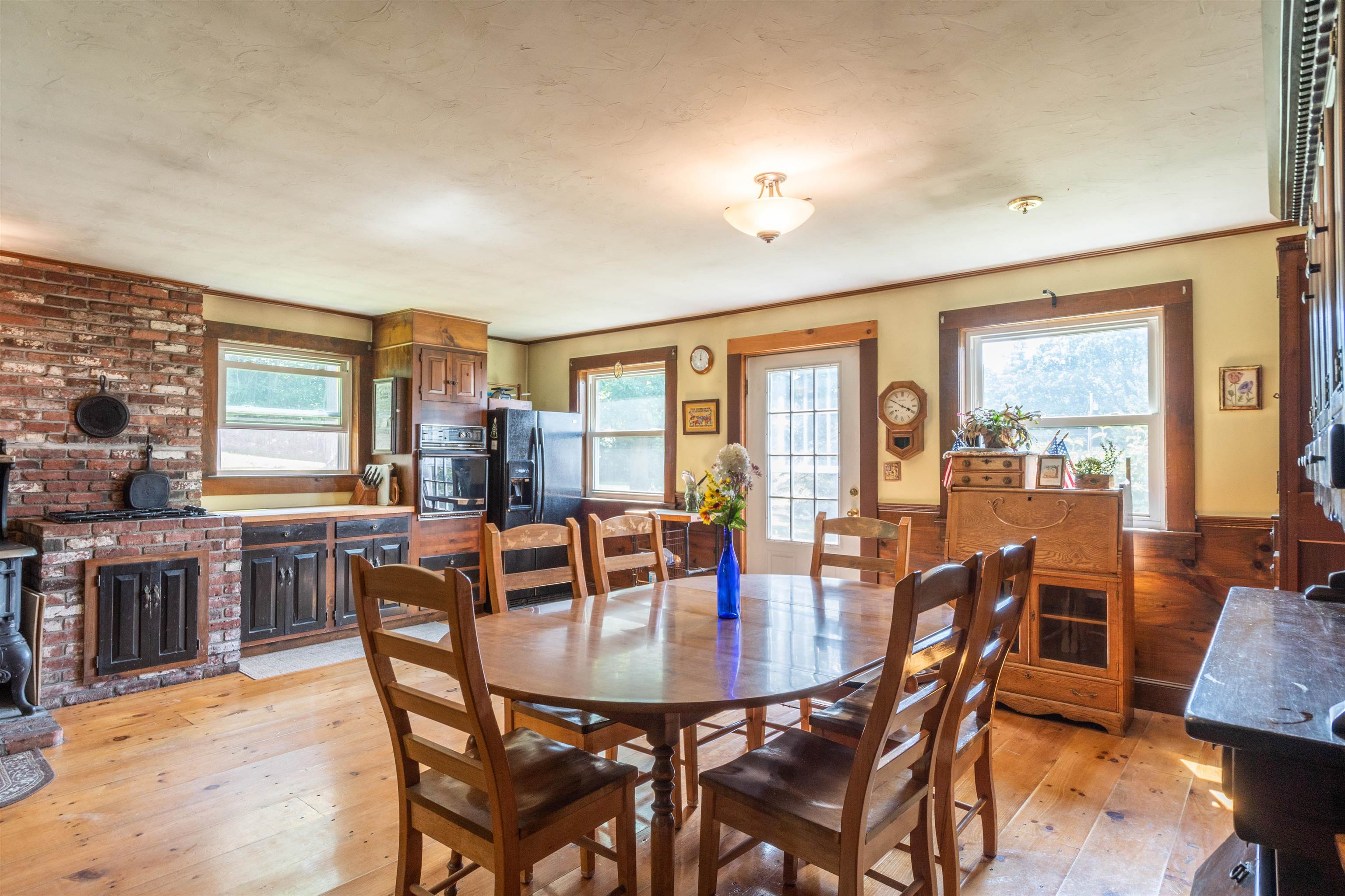 534 Mountain Road Goffstown, NH 03045 - Photo 8 of 39