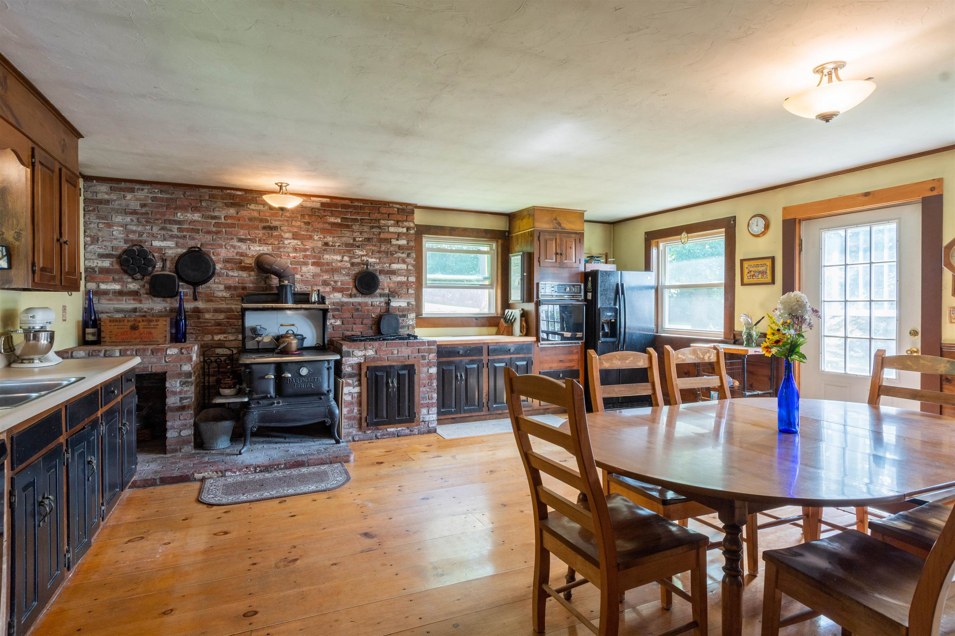 534 Mountain Road Goffstown, NH 03045 - Photo 9 of 39