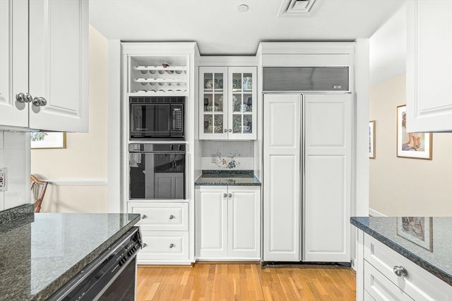 $2,400,000 | 50 Battery Street, Unit 311, Boston, MA 02109