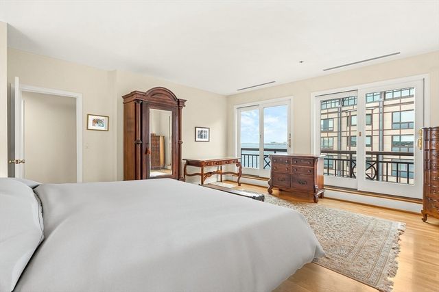 $2,400,000 | 50 Battery Street, Unit 311, Boston, MA 02109