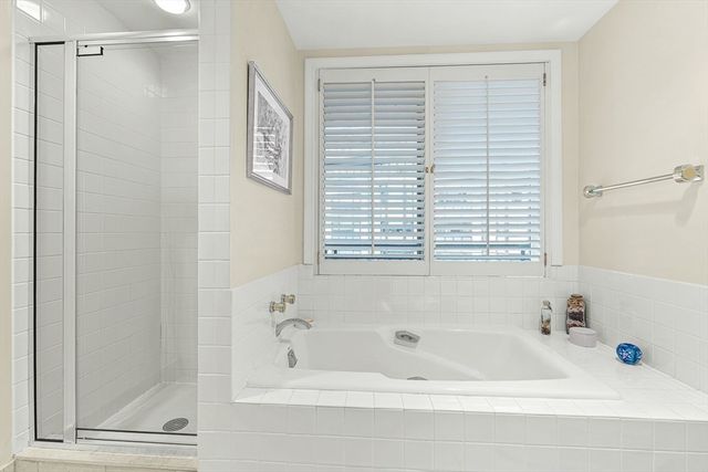 $2,400,000 | 50 Battery Street, Unit 311, Boston, MA 02109