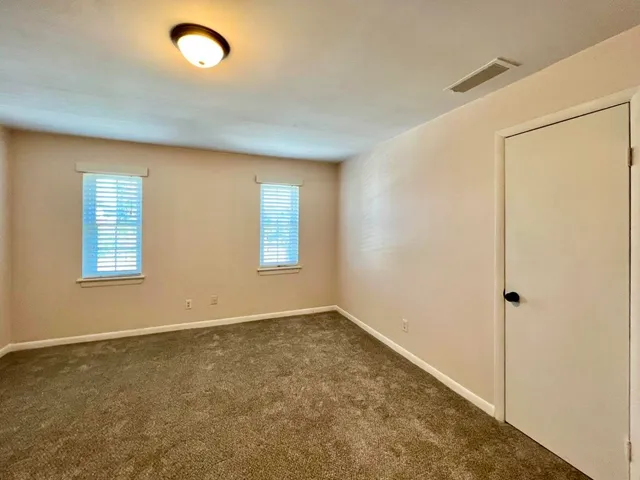 $1,400 | 21 Rivers Point Row, Unit 1E, Charleston, SC 29412