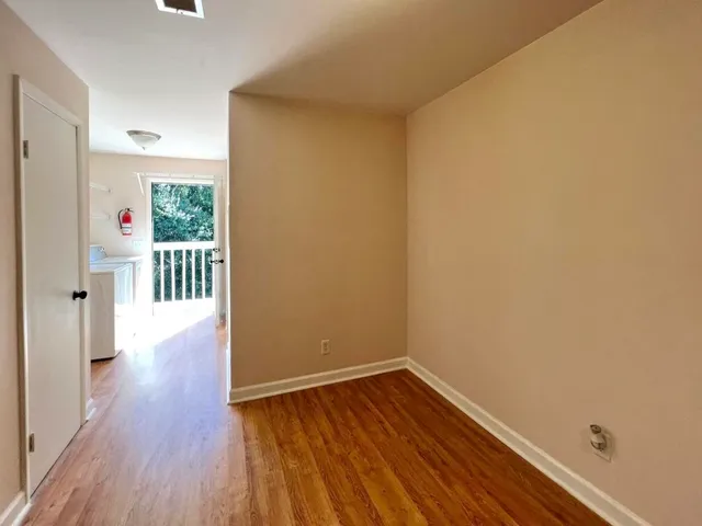 $1,400 | 21 Rivers Point Row, Unit 1E, Charleston, SC 29412