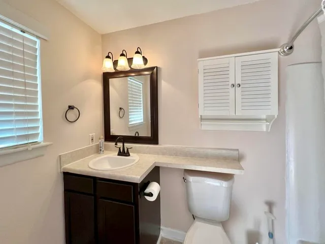 $1,400 | 21 Rivers Point Row, Unit 1E, Charleston, SC 29412