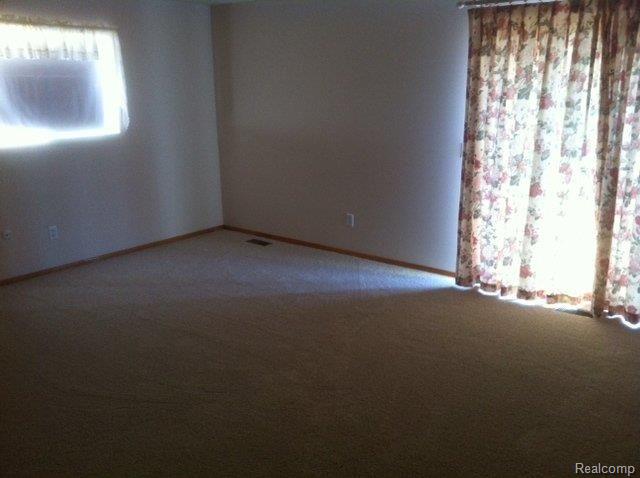 5434 Greenfield Road Brighton, MI 48114 - Photo 8 of 20 master bedroom