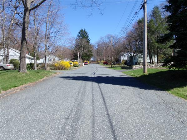 27 Long Hill Road Ashland, MA 01721 - Photo 5 of 19 Gallery Image 5