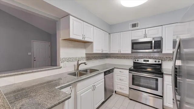 $1,550 | 2574 Marilee Lane, Unit 4, Houston, TX 77057