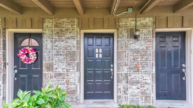 $1,550 | 2574 Marilee Lane, Unit 4, Houston, TX 77057