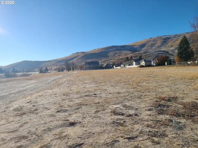 $200,000 | 0 Columbia Avenue, Baker City, OR 97814