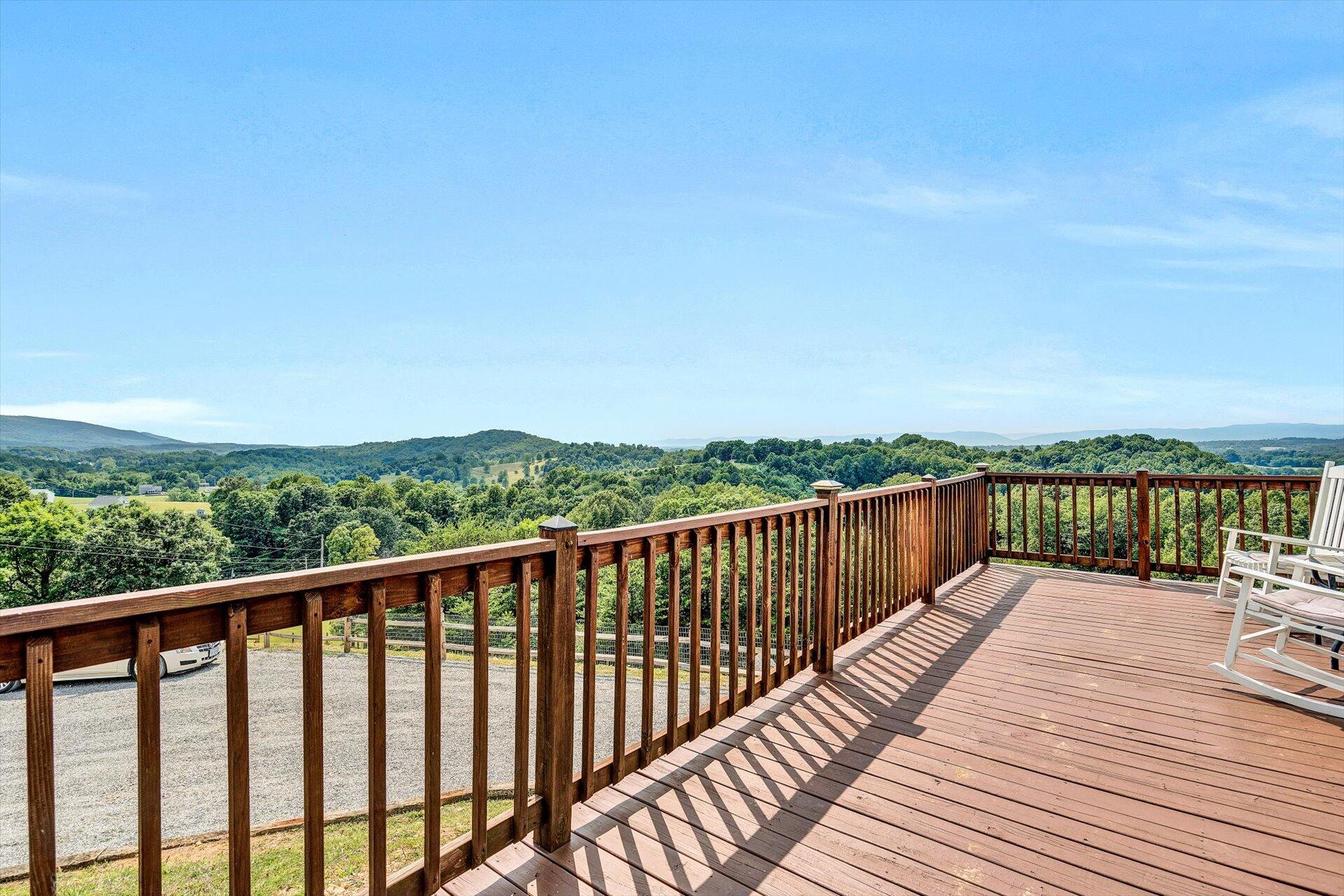 540 Longfield Road Fincastle, VA 24090 - Photo 28 of 59 28-061320230172