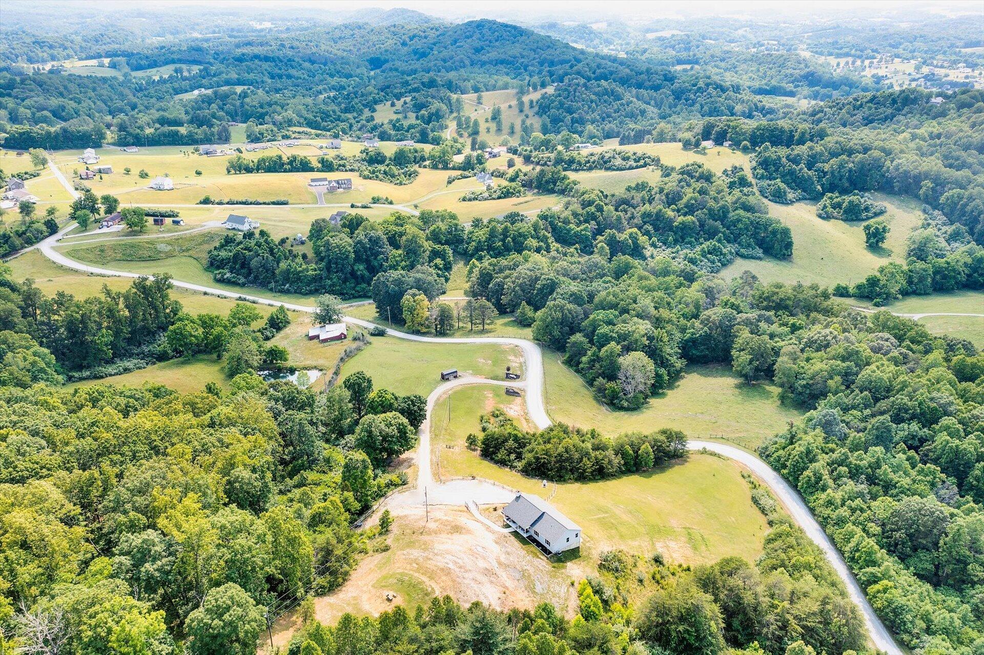 540 Longfield Road Fincastle, VA 24090 - Photo 54 of 59 54-061320230206