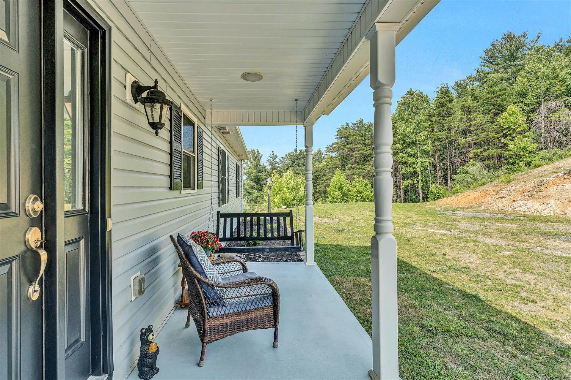 540 Longfield Road Fincastle, VA 24090 - Photo 7 of 59 07-061320230187