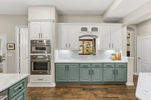 $869,000 | 13249 Autumn Ash Drive, Conroe, TX 77302