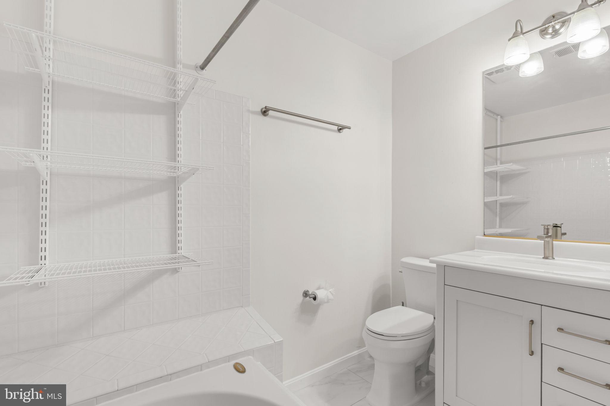 2221 Lovedale Lane, Unit I Reston, VA 20191 - Photo 32 of 39