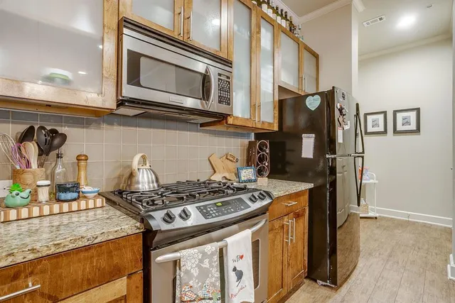 $499,000 | 2800 Sandage Avenue, Unit 105, Fort Worth, TX 76109