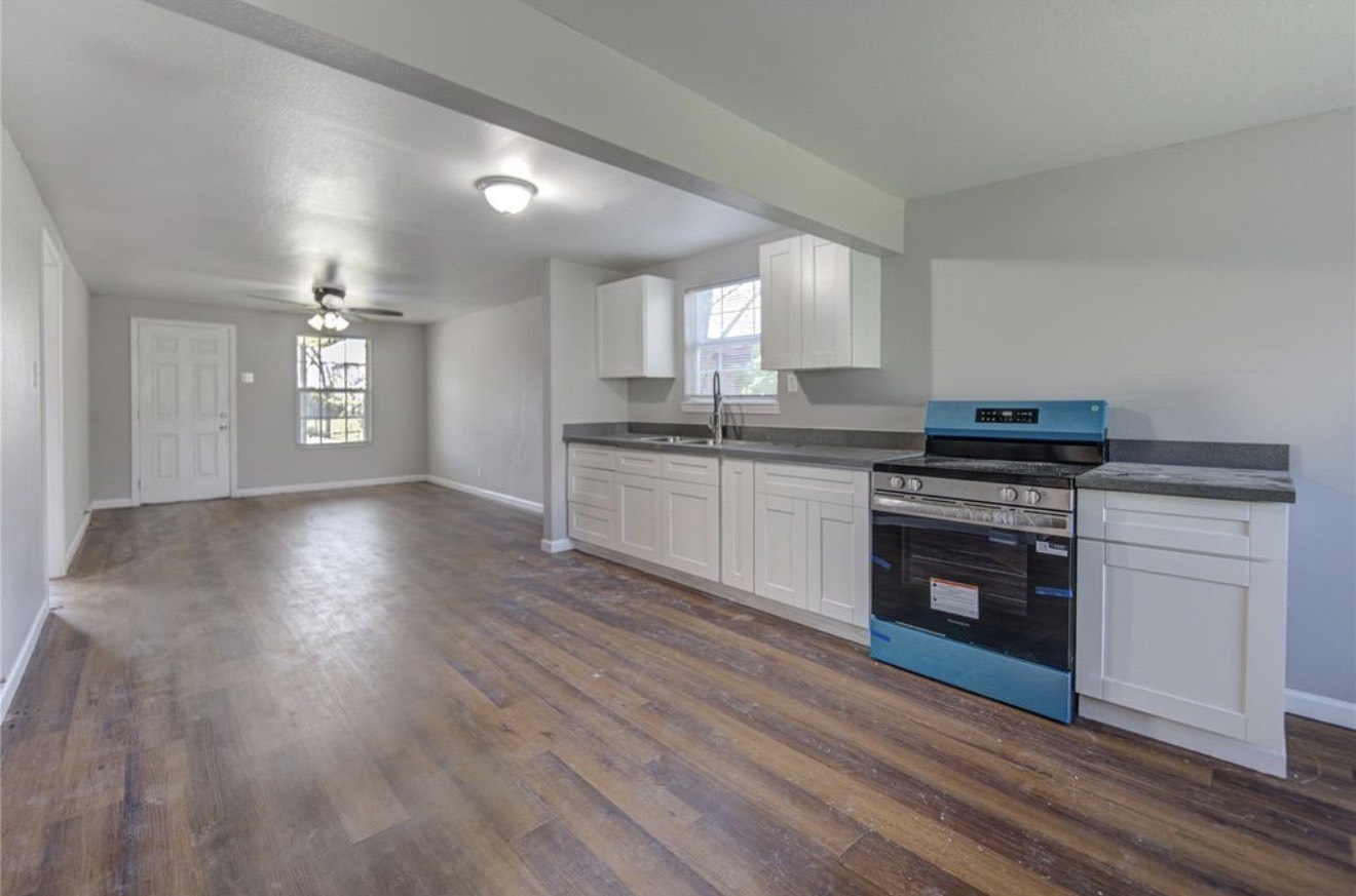 7957 Ritz Street Houston, TX 77028 - Photo 3 of 6