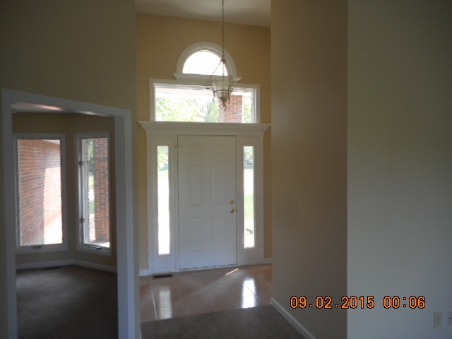 809 South Buckingham Road Yorktown, IN 47396 - Photo 2 of 28 Gallery Image 2