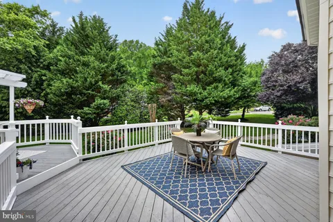$1,350,000 | 9 Sewall Court, Edgewater, MD 21037