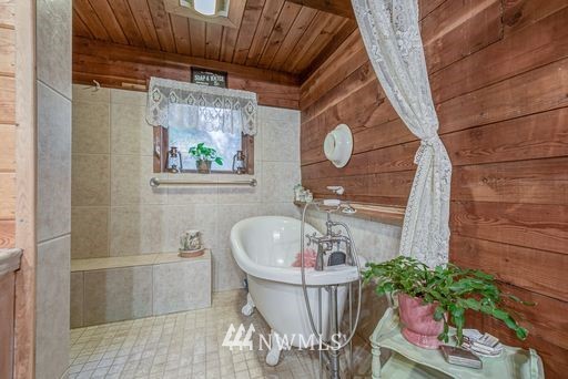 6810 Skinner Road Granite Falls, WA 98252 - Photo 18 of 35 Gallery Image 18