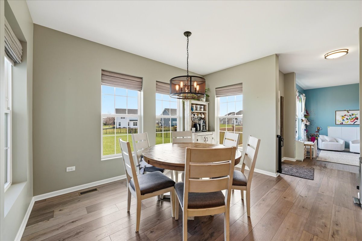 21127 Coventry Circle Shorewood, IL 60404 - Photo 16 of 37