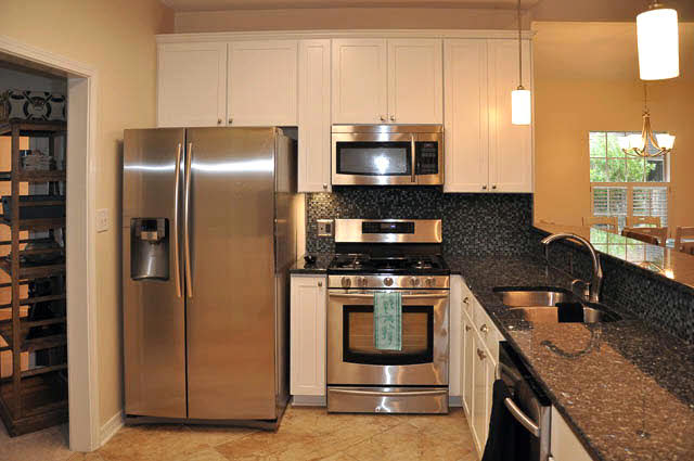 19781 Hunters Loop Fairhope, AL 36532 - Photo 13 of 26 Kitchen 2