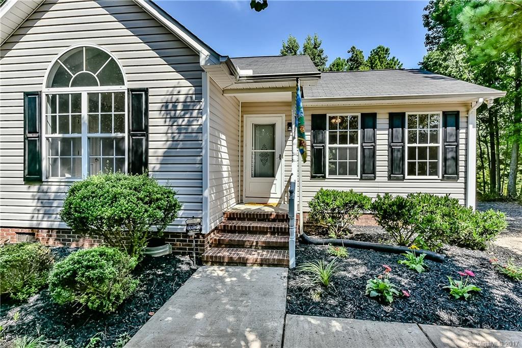 3521 Beatty Road Sherrills Ford, NC 28673 - Photo 2 of 22