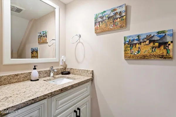 $1,950 | 10415 North 10th Street, Unit 2, Phoenix, AZ 85020