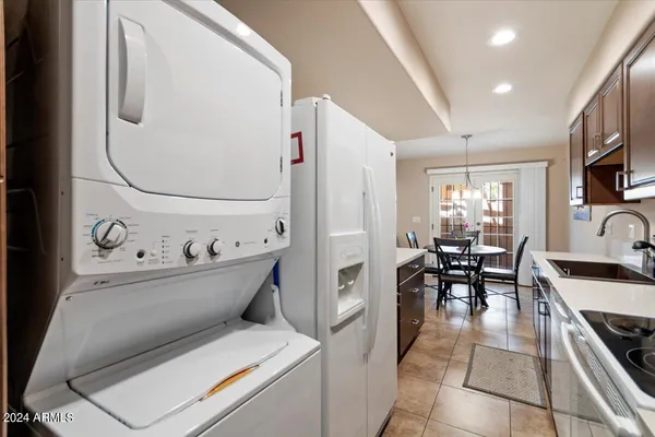 $1,950 | 10415 North 10th Street, Unit 2, Phoenix, AZ 85020