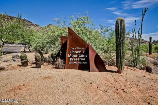 $1,950 | 10415 North 10th Street, Unit 2, Phoenix, AZ 85020