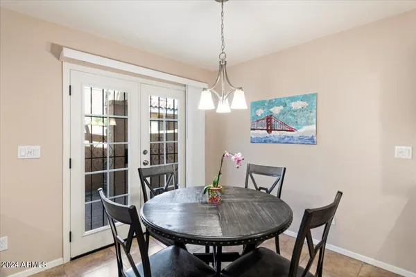 $1,950 | 10415 North 10th Street, Unit 2, Phoenix, AZ 85020