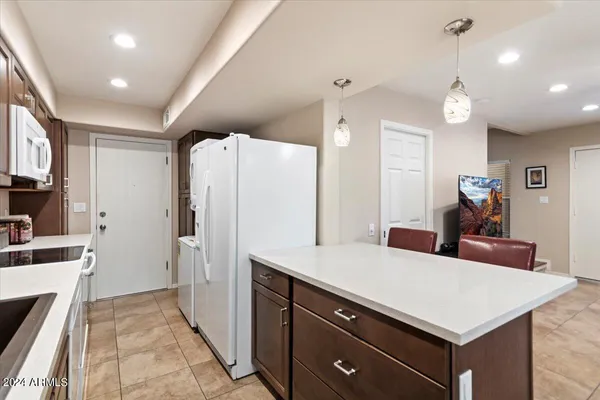 $1,950 | 10415 North 10th Street, Unit 2, Phoenix, AZ 85020