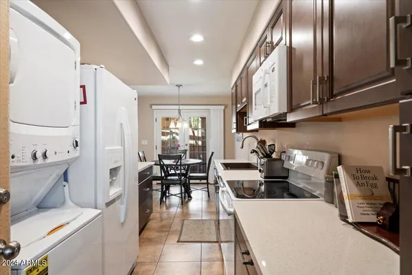 $1,950 | 10415 North 10th Street, Unit 2, Phoenix, AZ 85020