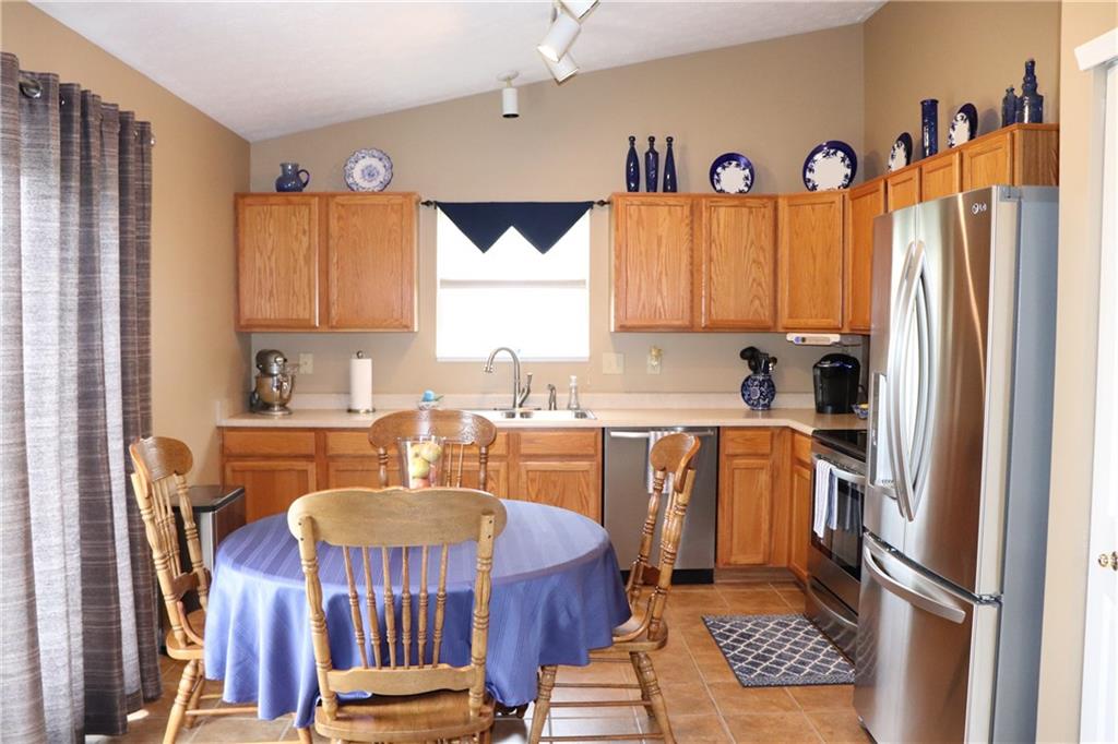 5705 Long Ridge Place Indianapolis, IN 46221 - Photo 3 of 33 Gallery Image 3