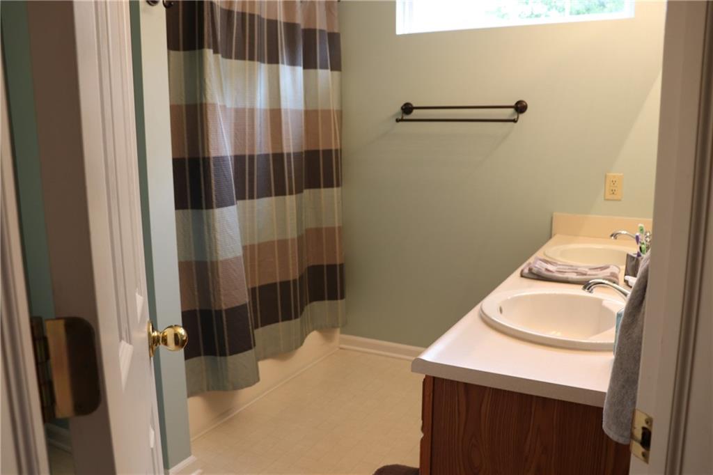5705 Long Ridge Place Indianapolis, IN 46221 - Photo 21 of 33 Gallery Image 21