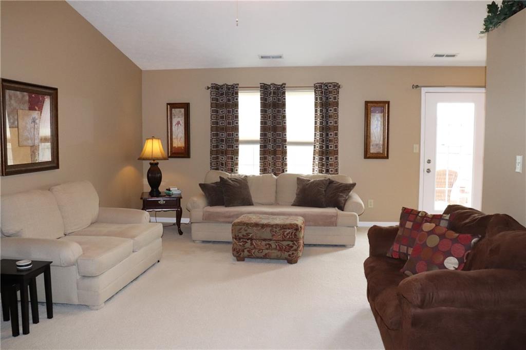 5705 Long Ridge Place Indianapolis, IN 46221 - Photo 7 of 33 Gallery Image 7