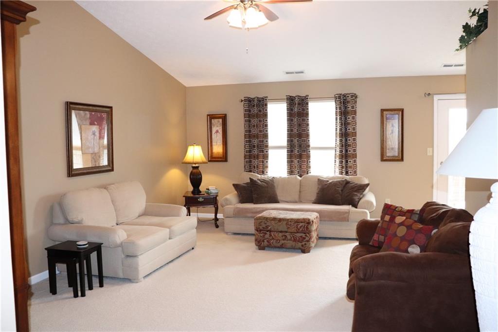 5705 Long Ridge Place Indianapolis, IN 46221 - Photo 9 of 33 Gallery Image 9