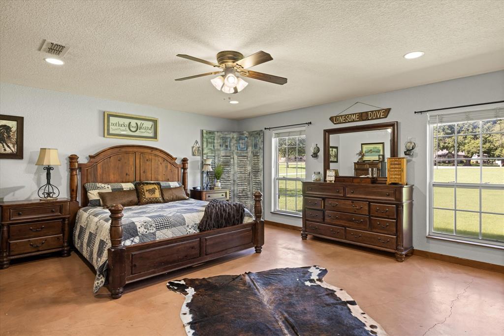 511 Highland Road Springtown, TX 76082 - Photo 19 of 39 Gallery Image 19