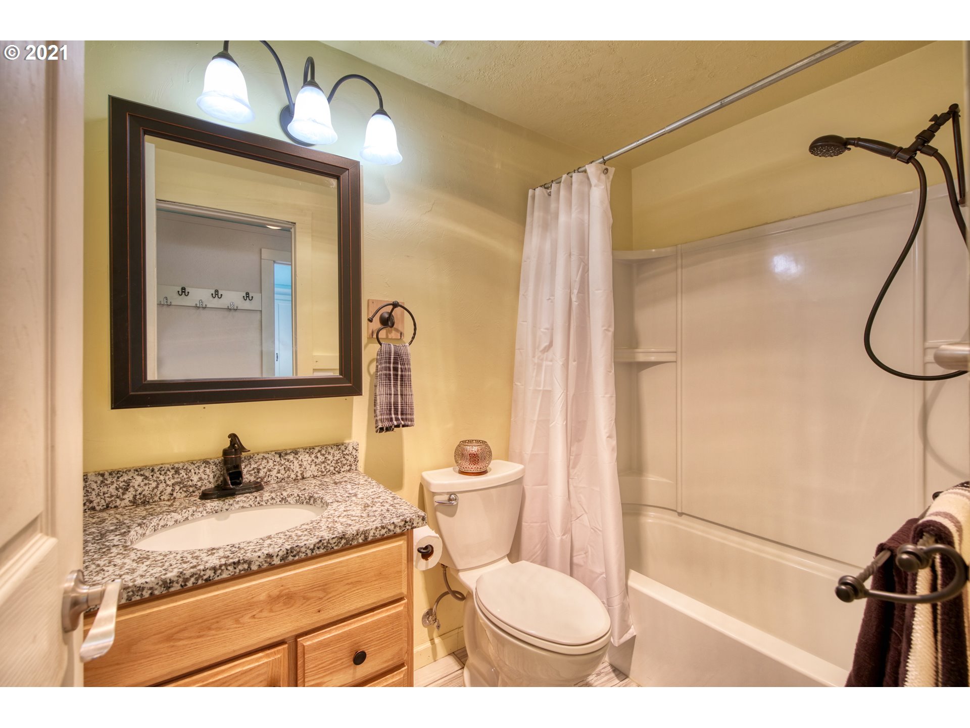 6870 B Street Springfield, OR 97478 - Photo 12 of 22