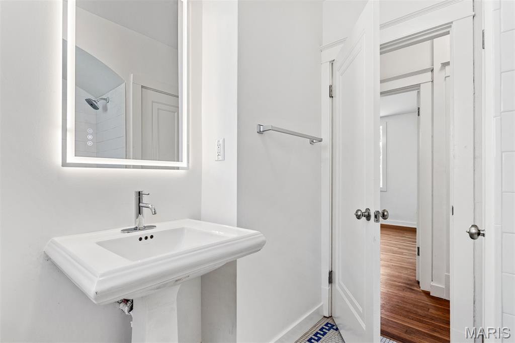 306 Union Road St. Louis, MO 63123 - Photo 12 of 24 Gallery Image 12