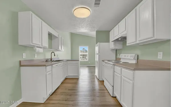 $1,700 | 9030 Houston Street, Panama City Beach, FL 32408