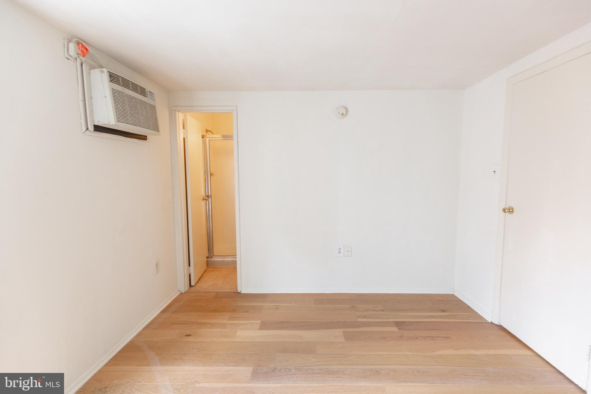 2311 Spruce Street, Unit 204 Philadelphia, PA 19103 - Photo 31 of 34