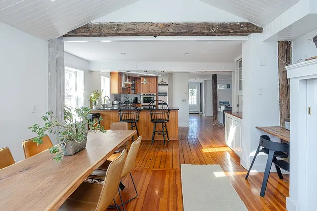 $1,195,000 | 3 Vicksburg Place, Newport, RI 02840