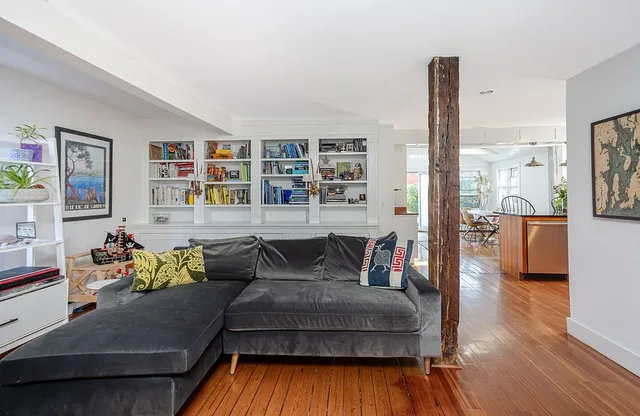 $1,195,000 | 3 Vicksburg Place, Newport, RI 02840