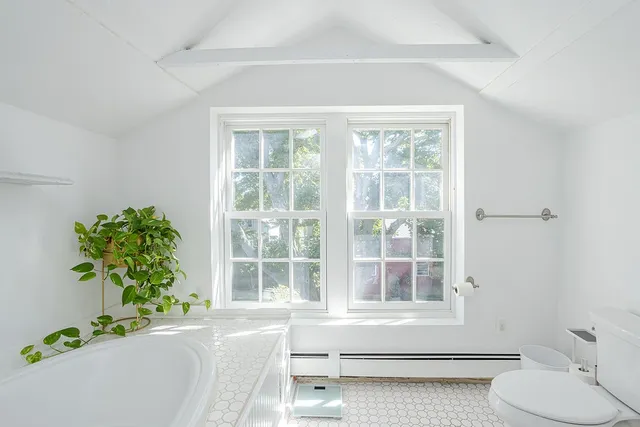 $1,195,000 | 3 Vicksburg Place, Newport, RI 02840