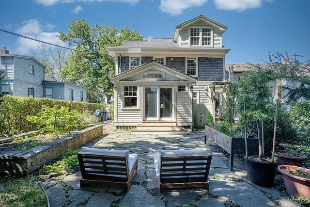 $1,195,000 | 3 Vicksburg Place, Newport, RI 02840