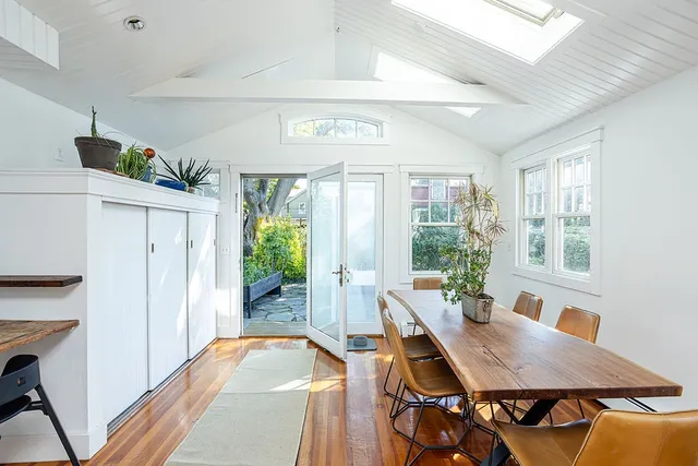 $1,195,000 | 3 Vicksburg Place, Newport, RI 02840