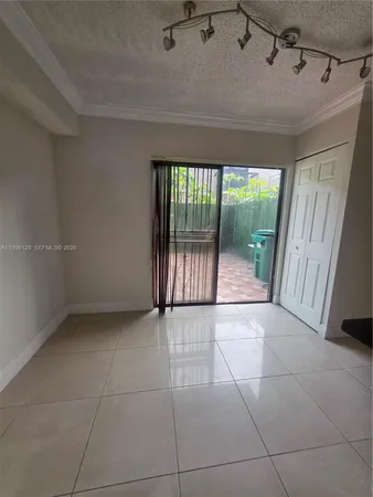 $2,350 | 1811 Southwest 107th Avenue, Unit 2305, Miami, FL 33165