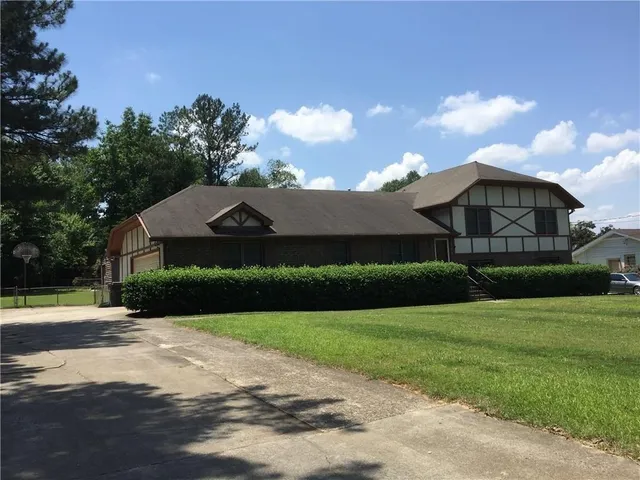 $2,650 | 227 Sandra Drive Northwest, Lilburn, GA 30047