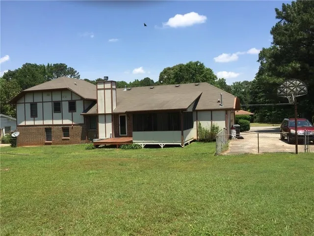 $2,650 | 227 Sandra Drive Northwest, Lilburn, GA 30047