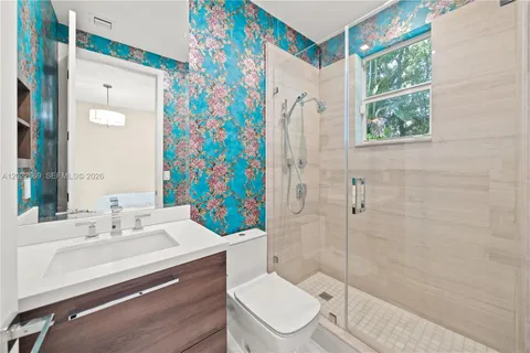 $3,900,000 | 5700 Southwest 86th Street, South Miami, FL 33143